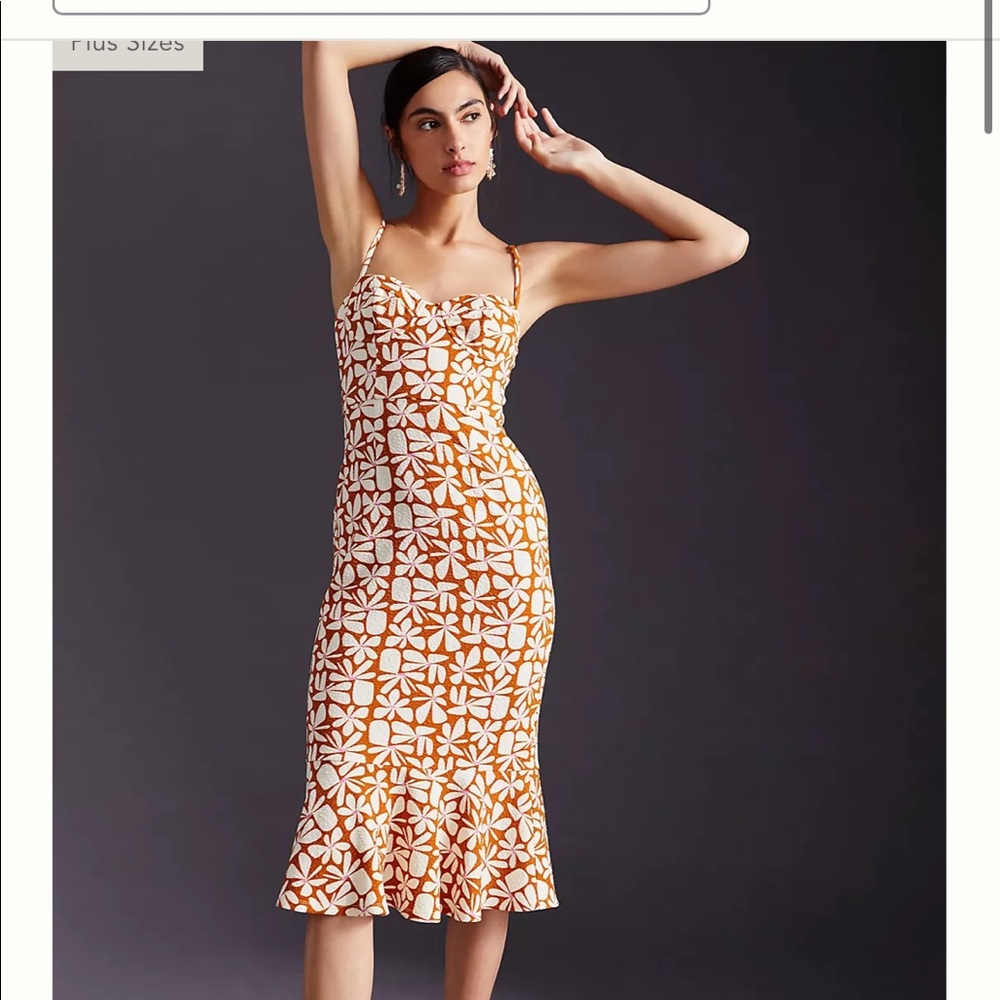 Beautiful vintage style dress! Brown with hints of purple